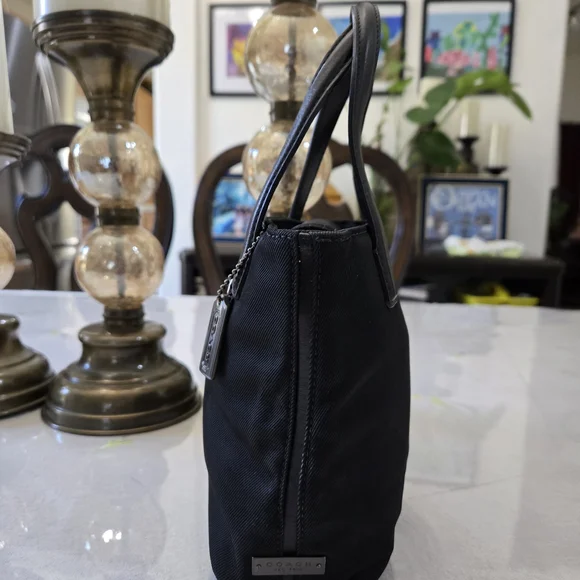 Elegant Black Coach Cute Mini Bag - Picture 2 of 3